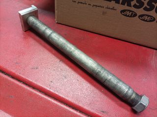 Eje Trasero Yamaha R1 2008