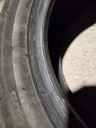 Neumáticos 215/55/17