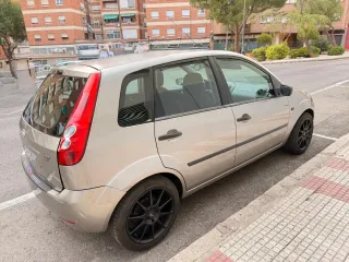 Ford Fiesta 2004