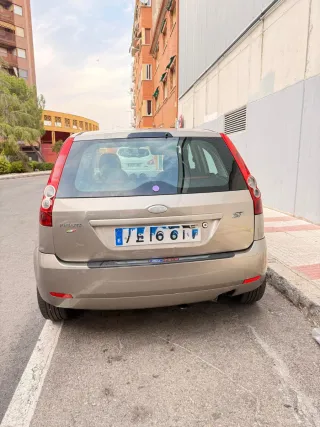 Ford Fiesta 2004