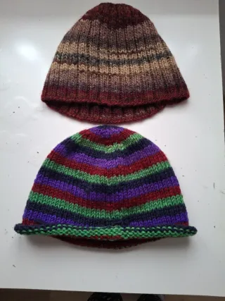 2 Gorros de Lana Hechos a Mano