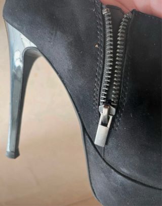 Botines negros plataforma tacón, muy cómodos