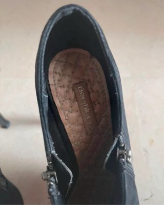 Botines negros plataforma tacón, muy cómodos