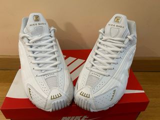 Nike Shox R4 Blancas y Doradas Talla 42