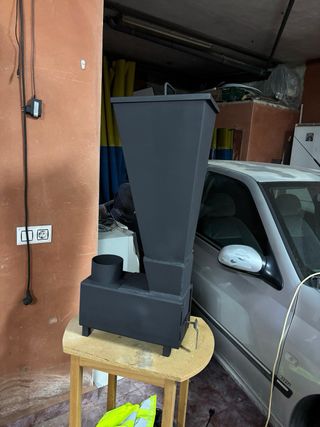 Estufa de policombustible negra