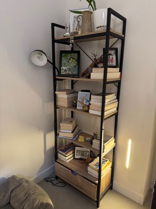 Estantería 5 Niveles Madera y Metal con cajón