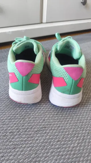 Adidas Talla 38 2/3 Rosa y Turquesa