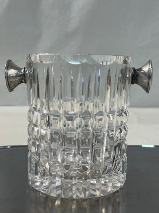 Conjunto de vasos, cubitera y licorera vintage