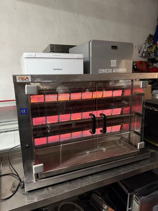 Asador de pollo FECA 3 espadas oerfecto