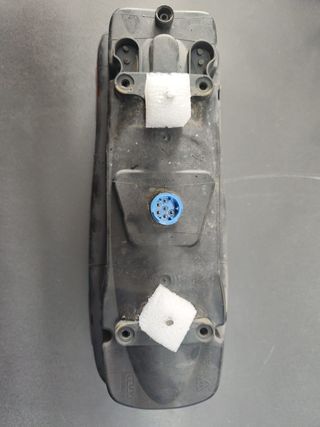 Piloto trasero vehículo industrial usado