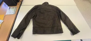 Abrigo estilo bomber polipiel marrón