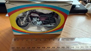 Réplica Moto Suzuki 750 Politoys GT51 Años 70