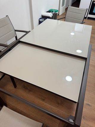 Mesa de jardín con 6 sillas