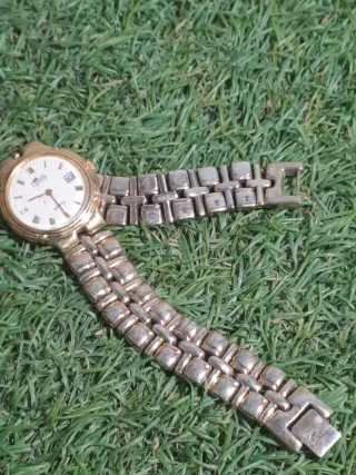 Reloj Lotus Dorado para Reparar