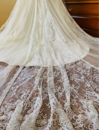 Vestido de Novia Rosa Clará Beige/Blanco de encaje