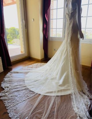 Vestido de Novia Rosa Clará Beige/Blanco de encaje