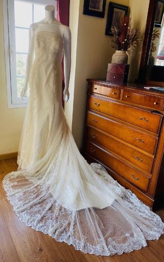 Vestido de Novia Rosa Clará Beige/Blanco de encaje