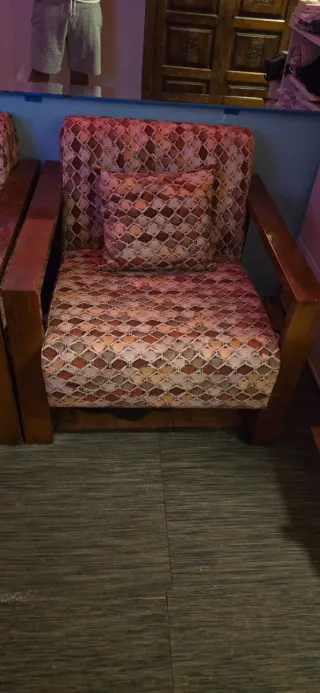 Butacas de madera maciza