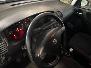Opel Zafira 2002
