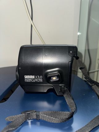 Cámara Kyocera / Yashica Samurai X3.0 Analógica