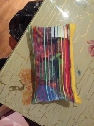 Estuche con ceras de colores