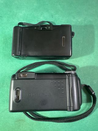 Olympus Superzoom 70 + Trip 200 Fotocamere 35mm