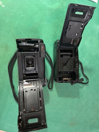 Olympus Superzoom 70 + Trip 200 Fotocamere 35mm