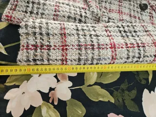 Blazer Zara Tweed Multicolor. No talla grande.