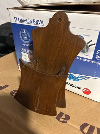 Cepillero antiguo de madera modernista