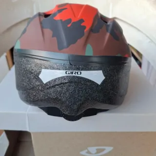 Casco Giro Infantil Camuflaje