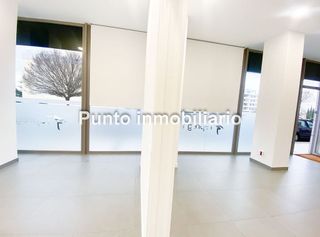 Local comercial en alquiler en Las Villas - Sta Ana en Valladolid