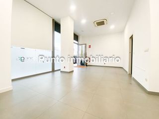 Local comercial en alquiler en Las Villas - Sta Ana en Valladolid