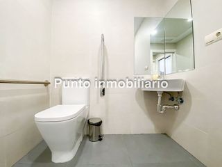 Local comercial en alquiler en Las Villas - Sta Ana en Valladolid