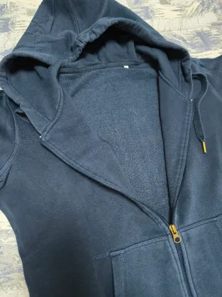 Felpa con cappuccio nera donna