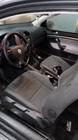 Volkswagen Golf 2005