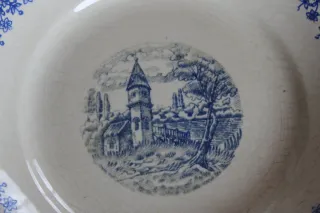 Vajilla Cartuja de Sevilla