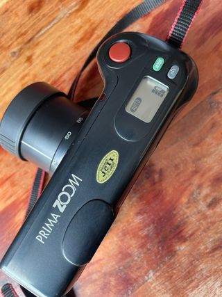 Canon Prima Cámara Analógica Zoom 35-70mm