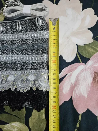 Bolso Clutch Ale-hop Negro y Plateado