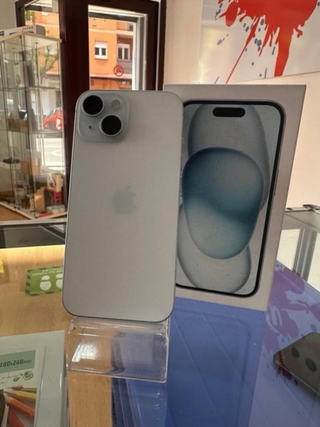 Iphone 15 azul 128GB bateria al 84%