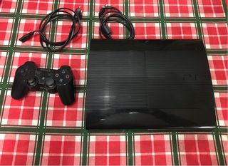 Playstation 3 Super Slim Nera + 9 giochi