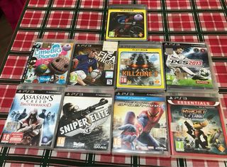 Playstation 3 Super Slim Nera + 9 giochi