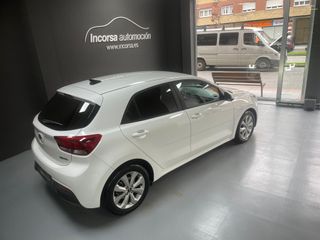 KIA Rio 1.0 TGDi MHEV Concept 100cv