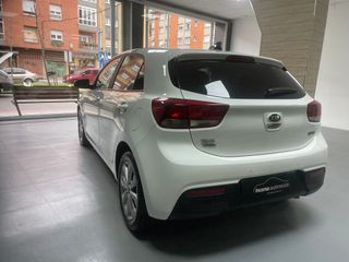 KIA Rio 1.0 TGDi MHEV Concept 100cv