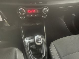 KIA Rio 1.0 TGDi MHEV Concept 100cv