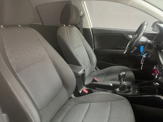 KIA Rio 1.0 TGDi MHEV Concept 100cv