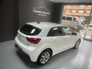 KIA Rio 1.0 TGDi MHEV Concept 100cv