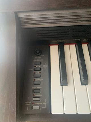 Piano Digital Casio Celviano Marrón