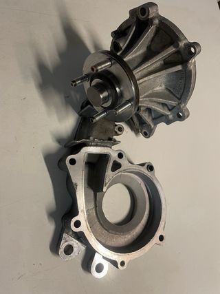 Bomba de agua Toyota Land Cruiser Original