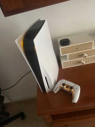 Ps5 Gold y Blanca Casi Nueva