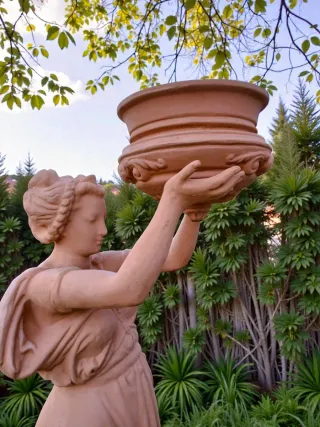 Escultura de jardín de terracota